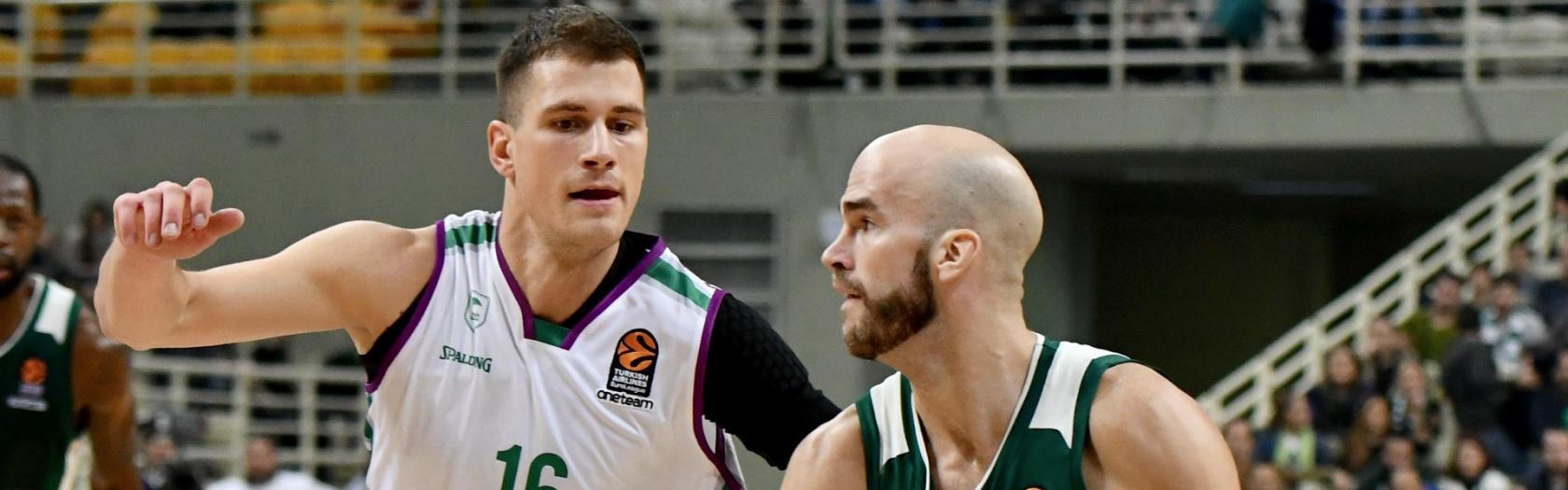 Nedovic defiende a Calathes