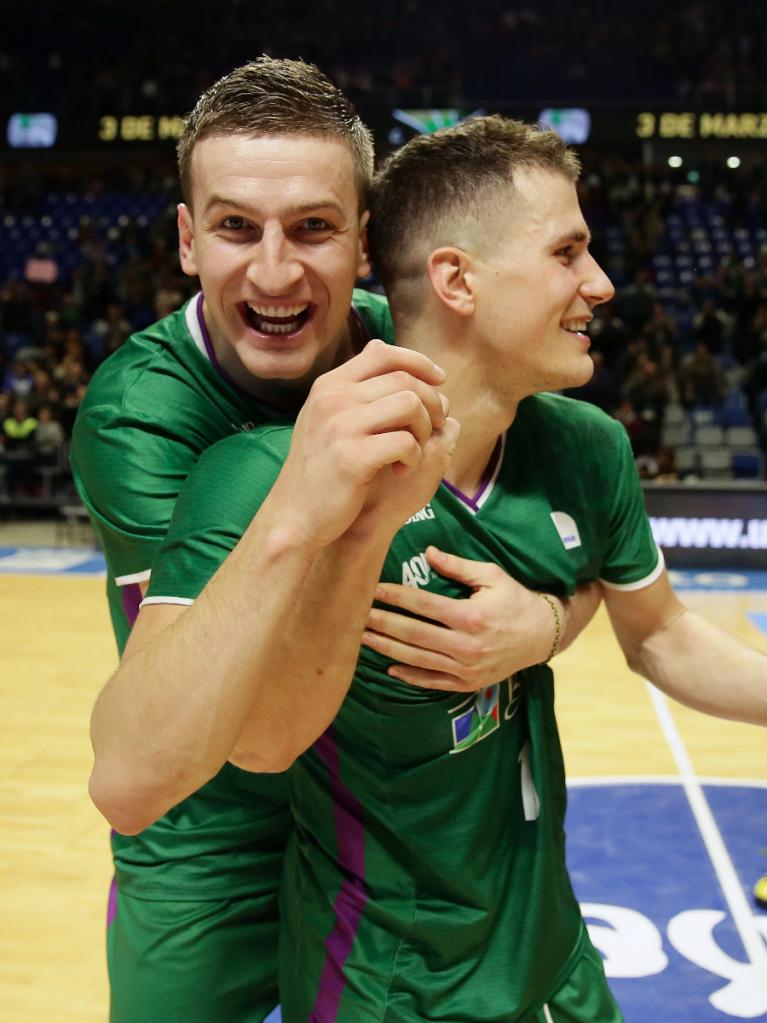 Omić y Nedović celebran la victoria
