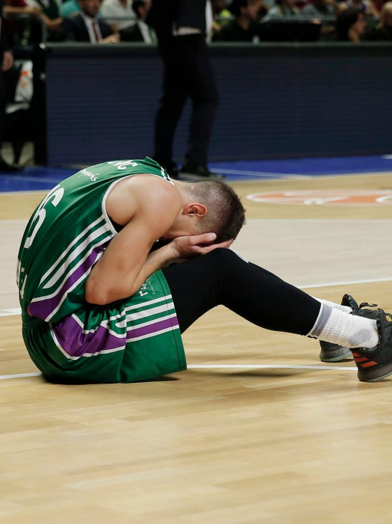 Nedović se lesionó al final del partido