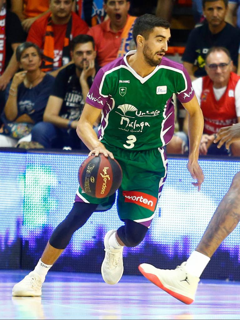 Jaime Fernández con el balón