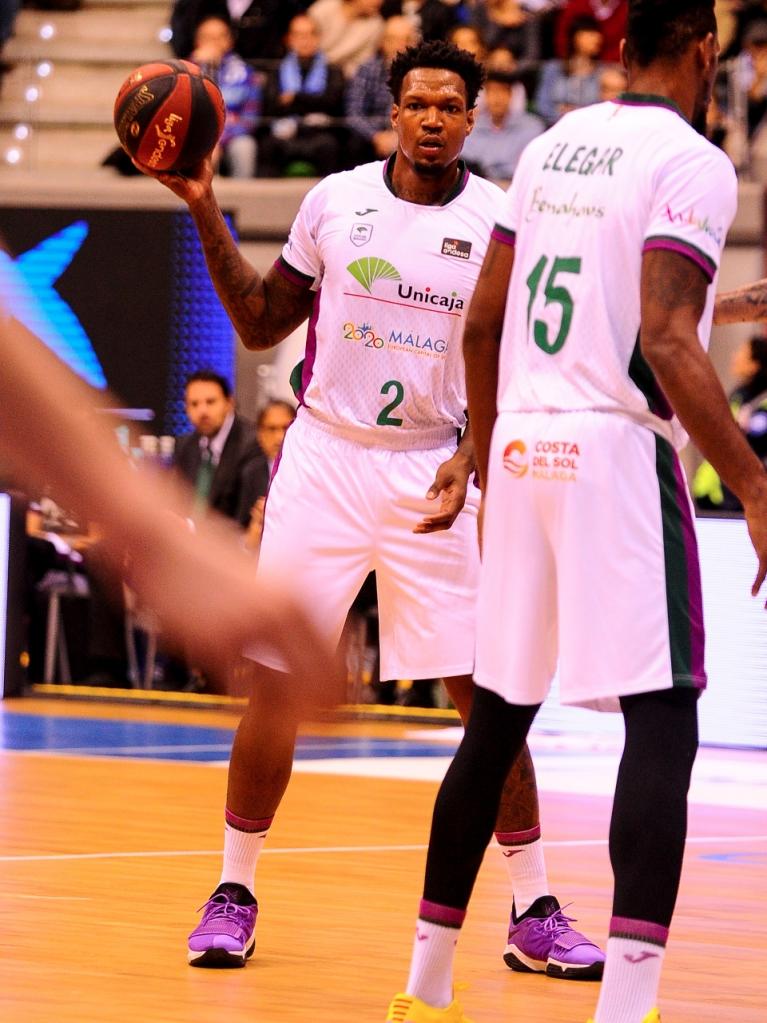 Deon Thompson, durante una jugada del equipo