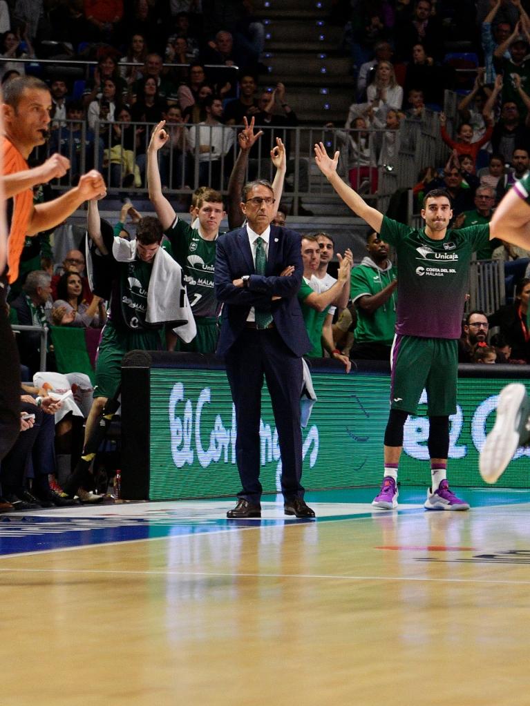 Luis Casimiro, durante una jugada del partido