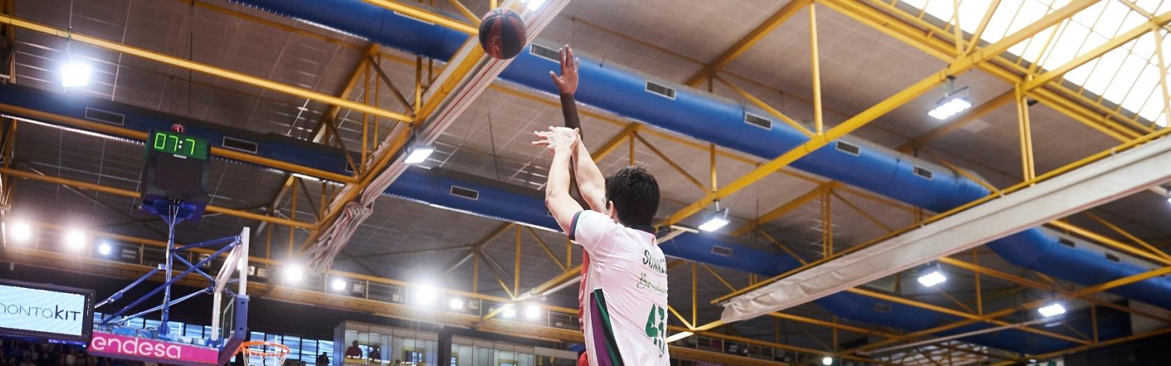 Carlos Suárez anota el triple decisivo para vencer al Montakit Fuenlabrada (81-82)