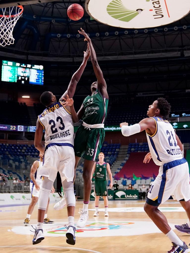 Yannick Nzosa ha debutado en Eurocup