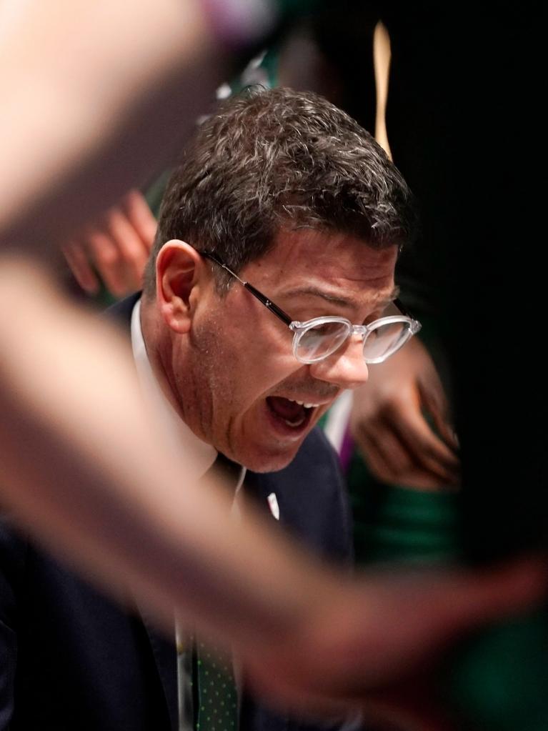 Fotis Katsikaris en un tiempo muerto