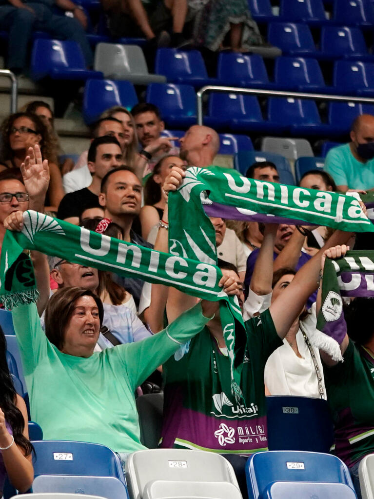 La afición, animando al Unicaja