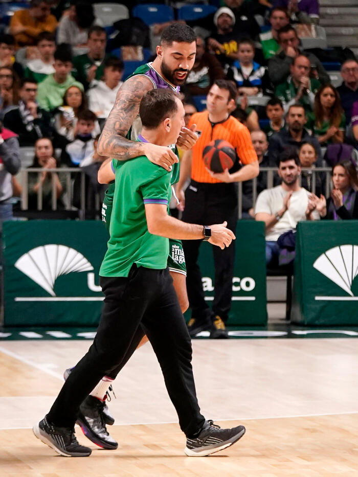 Augusto Lima se ha lesionado en el primer cuarto