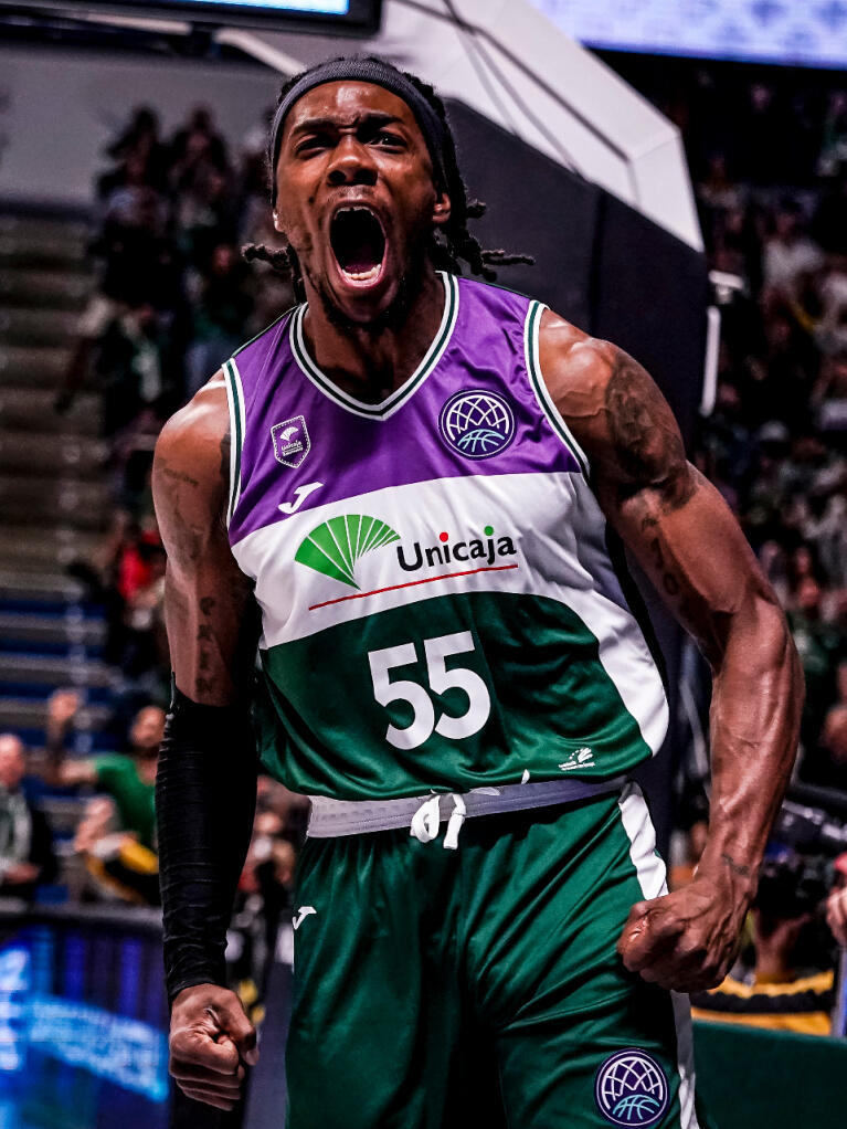 Kendrick Perry celebra una acción