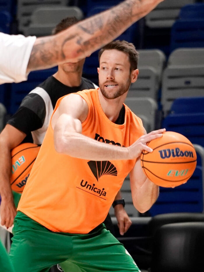 Kalinoski durante el entrenamiento