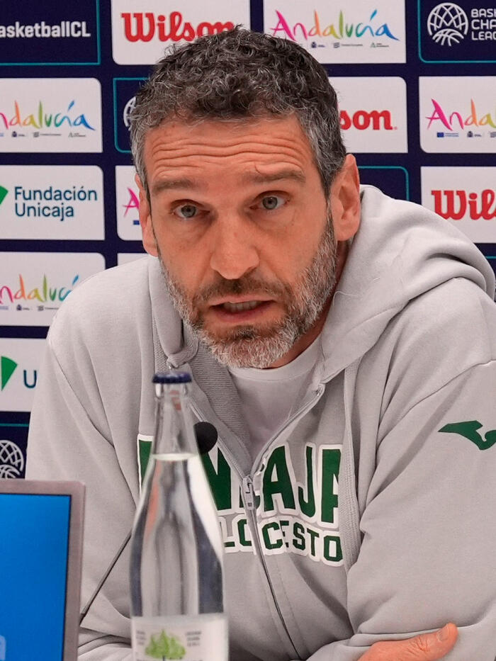 Ibon Navarro en la previa del partido