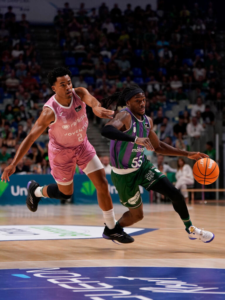 Kendrick Perry supera a Dotson