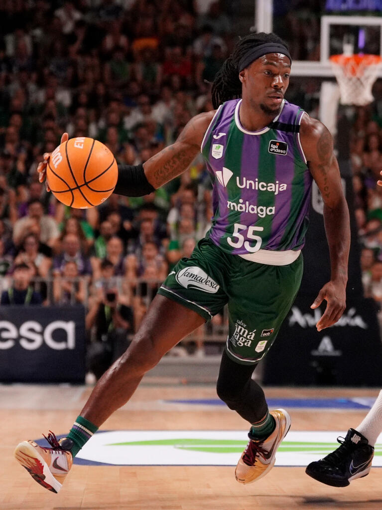Kendrick Perry aprovecha el bloqueo