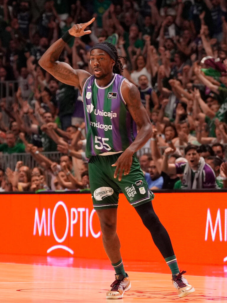 Kendrick Perry celebra una jugada