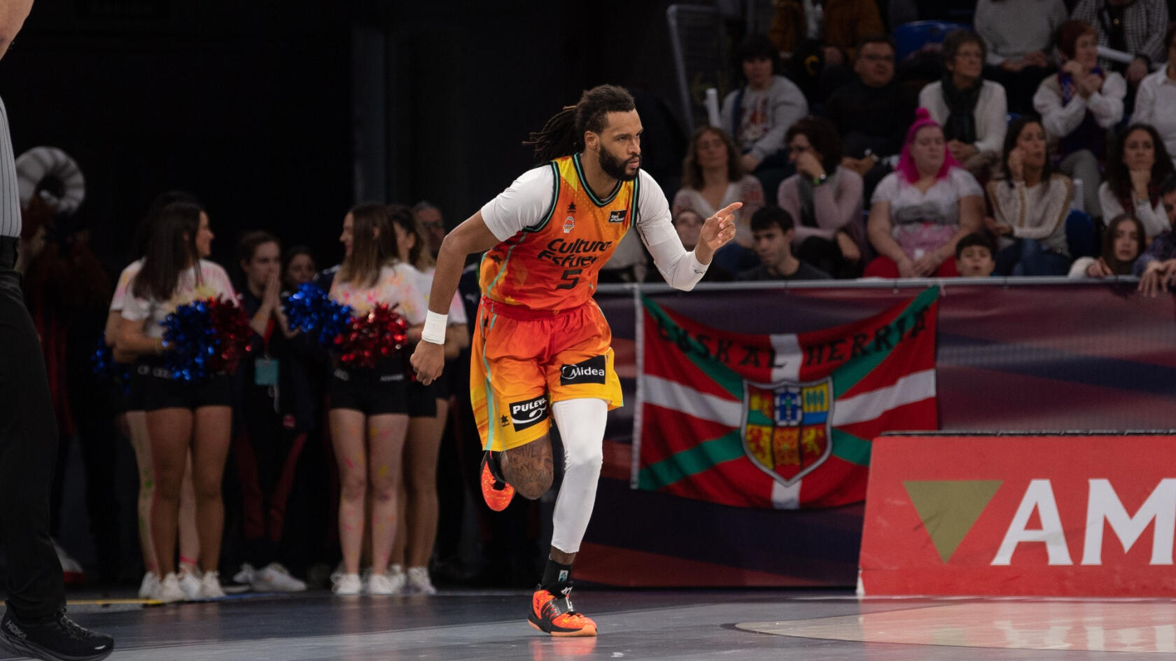James Webb III pone en marcha la maquinaria del Unicaja 2025-26