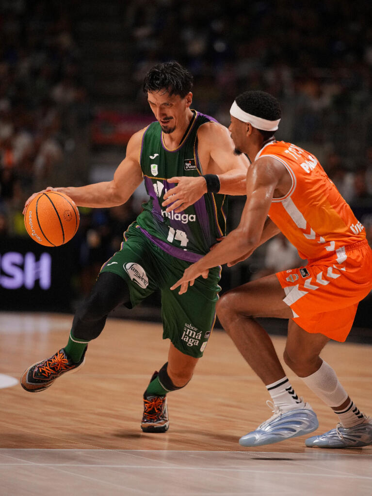Djedović, defendido por Taylor