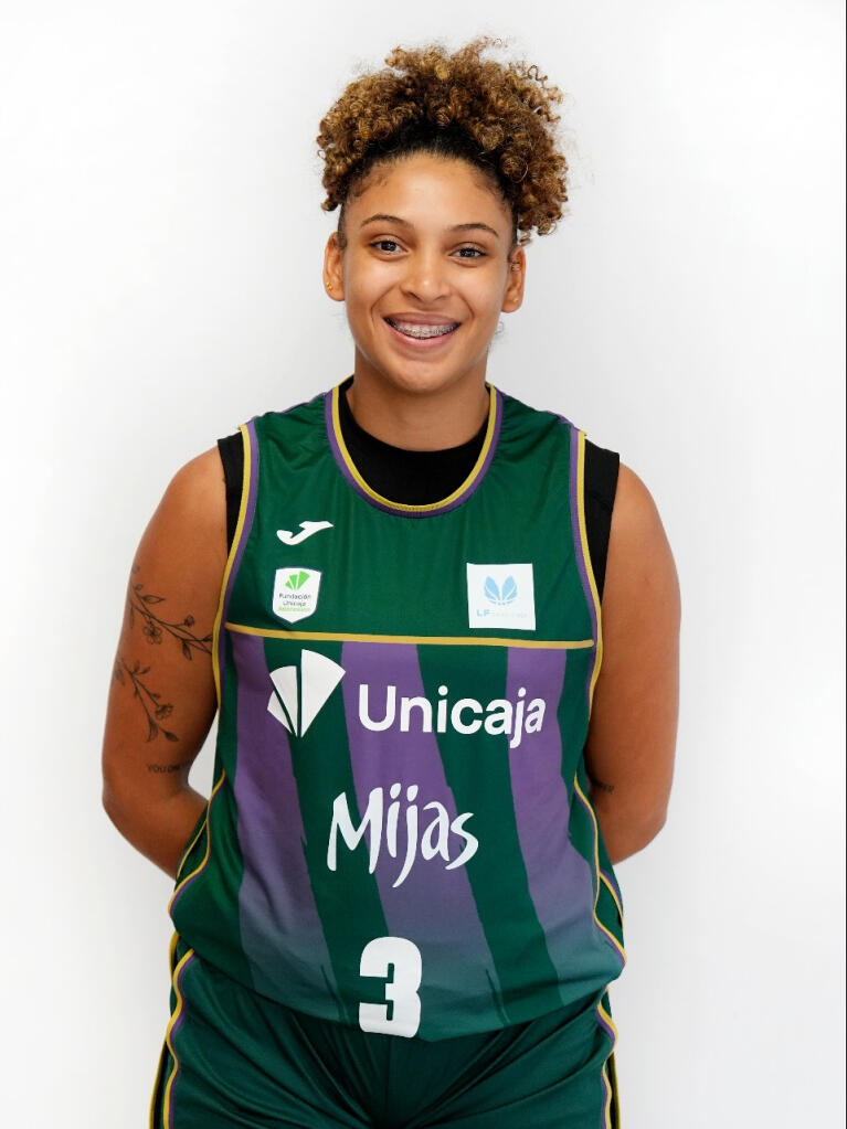 Cesarina  Capellán Santana