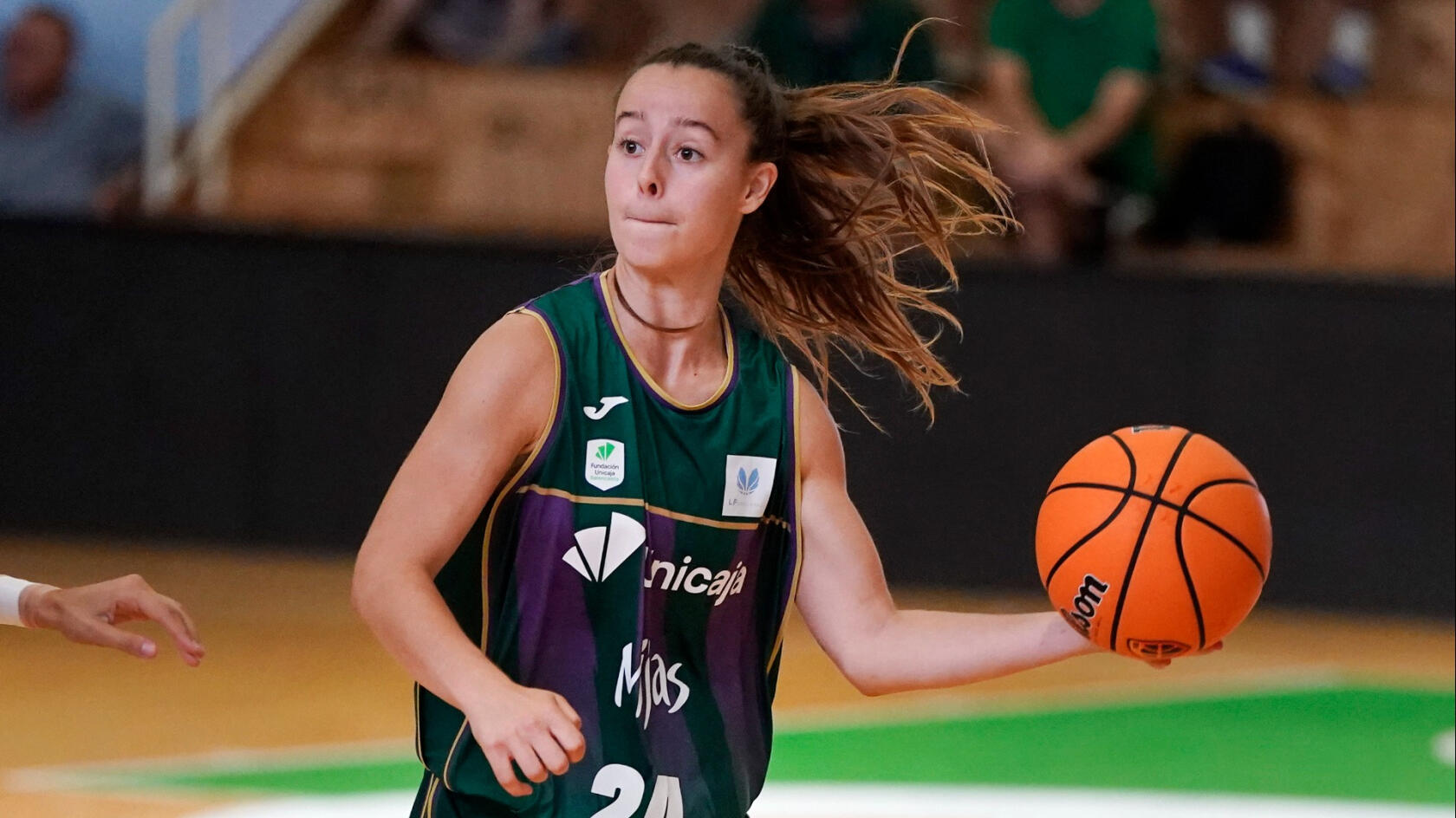 Unicaja Mijas shows grit to storm Azkoitia (51-59)