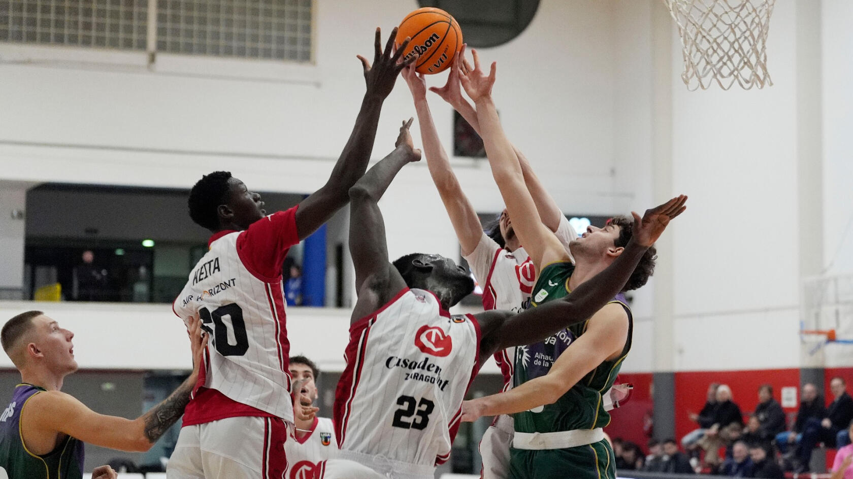 The triple maño slows down Alhaurín de la Torre (78-91)