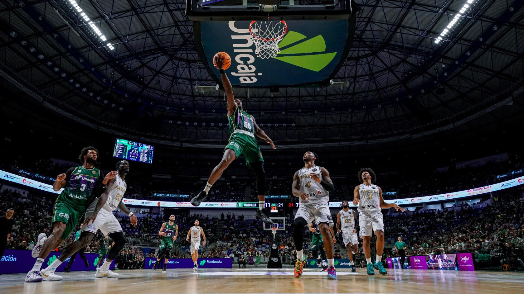 Unicaja sets a record, finishing the regular season undefeated (115-84)