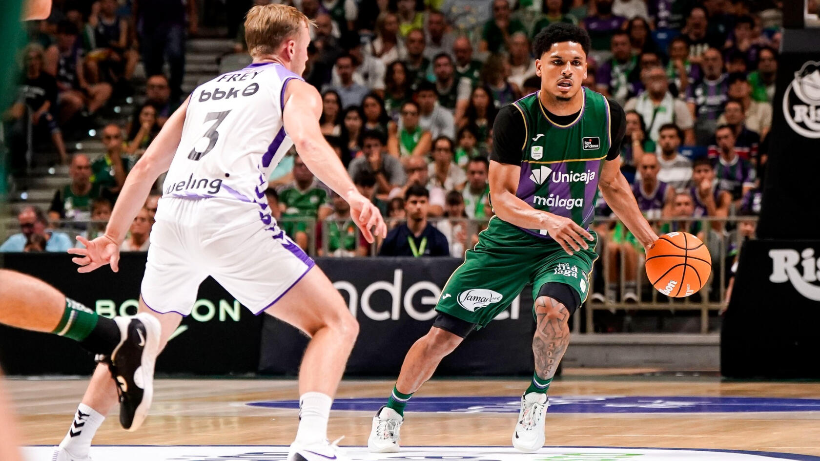 Xavier Casta&ntilde;eda returns to Unicaja after his loan to Hiopos Lleida falls through