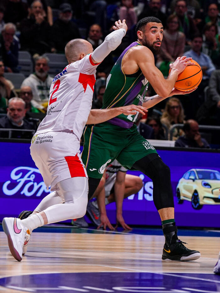 Chris Duarte busca el pase