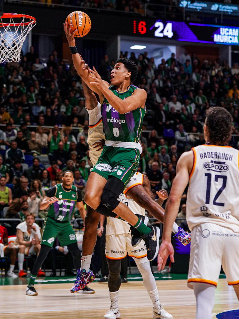 Tyson Pérez deja una bandeja