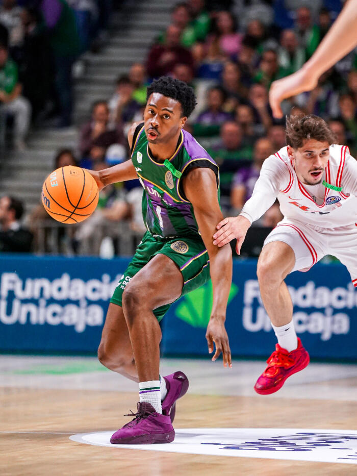 Chase Audige en una acción del partido