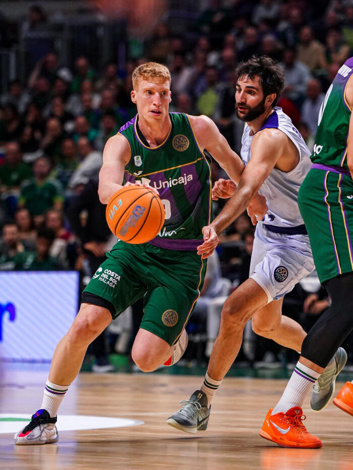 Alberto Díaz supera a Ricky Rubio