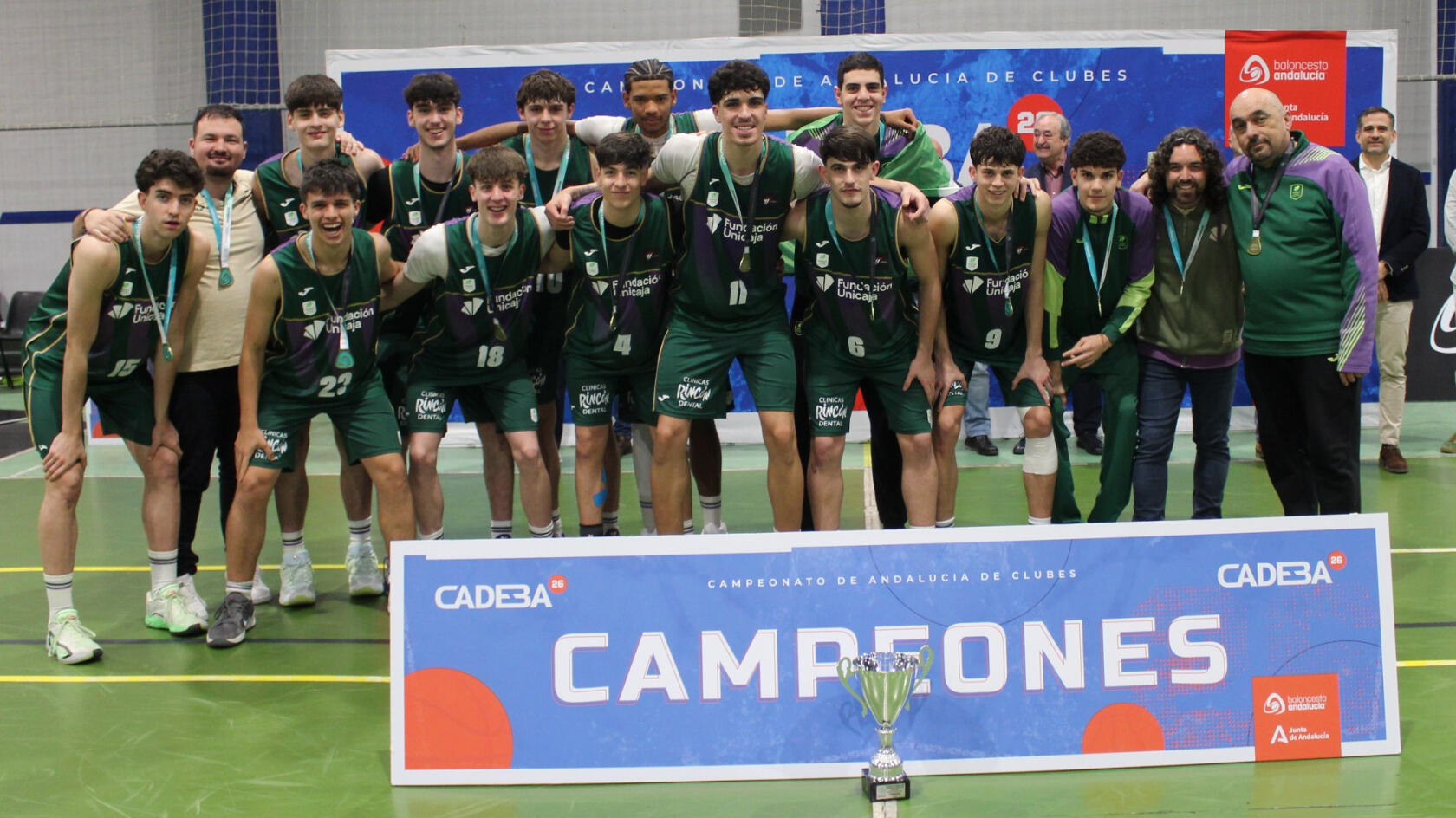 &iexcl;El Unicaja J&uacute;nior Masculino arrasa en el CADEBA 26!
