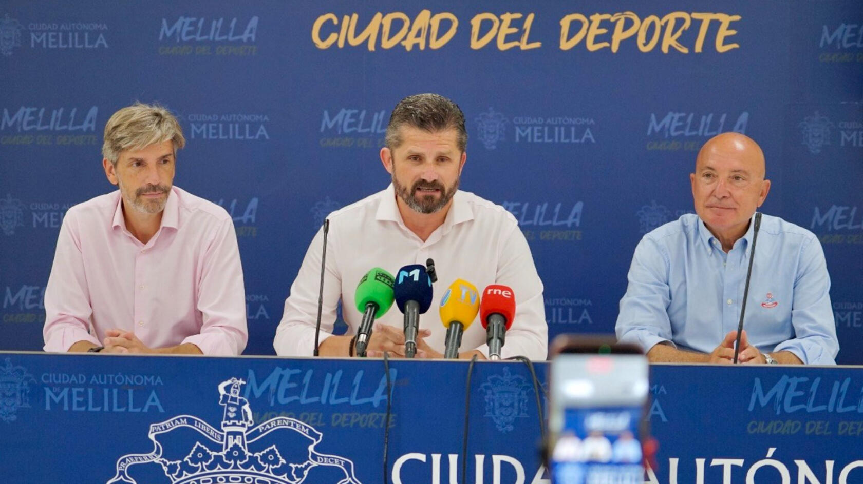 El Unicaja abre su pretemporada en el III Memorial Javier Imbroda de Melilla