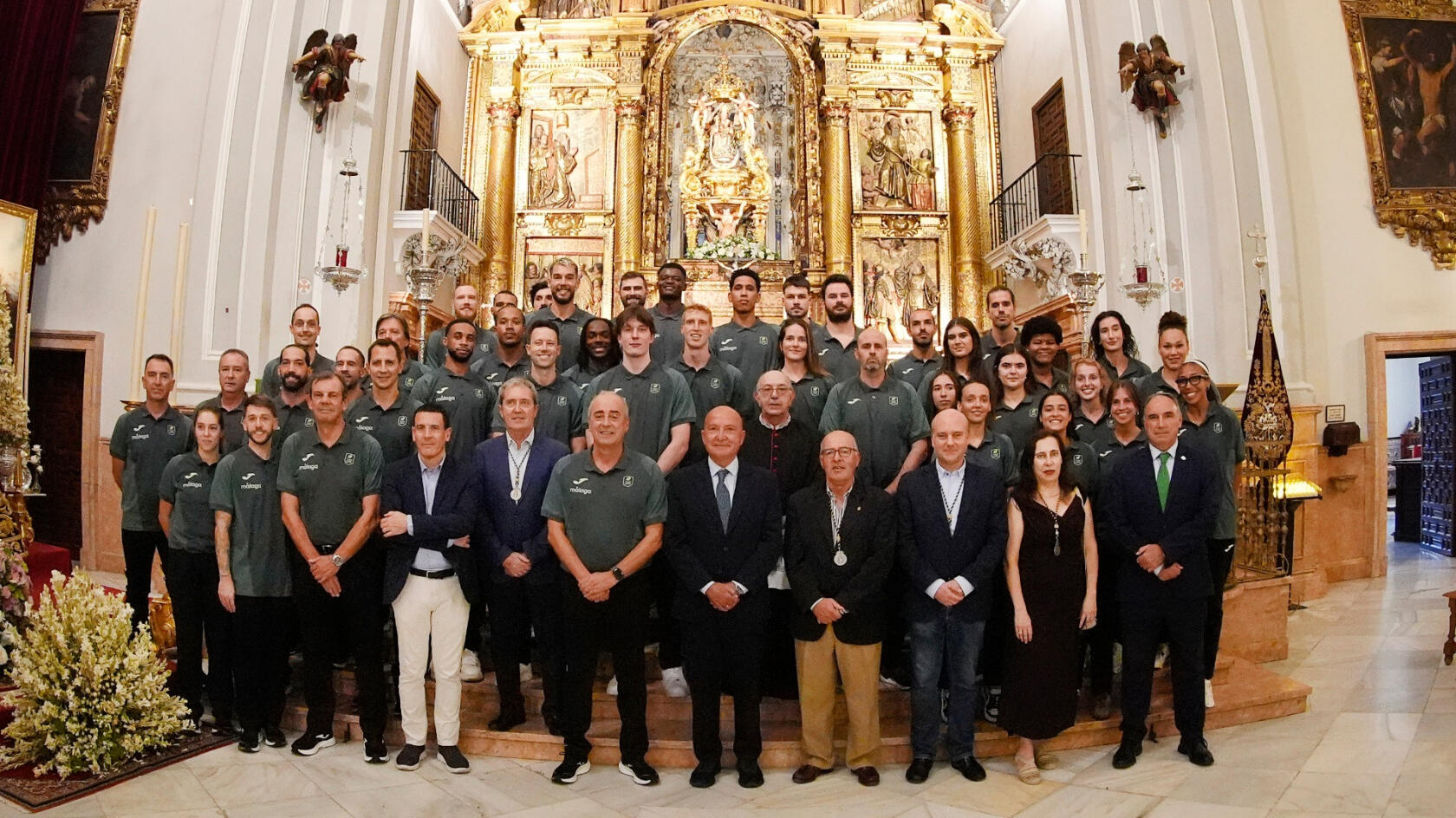 Visita a la Patrona de M&aacute;laga antes de comenzar el curso