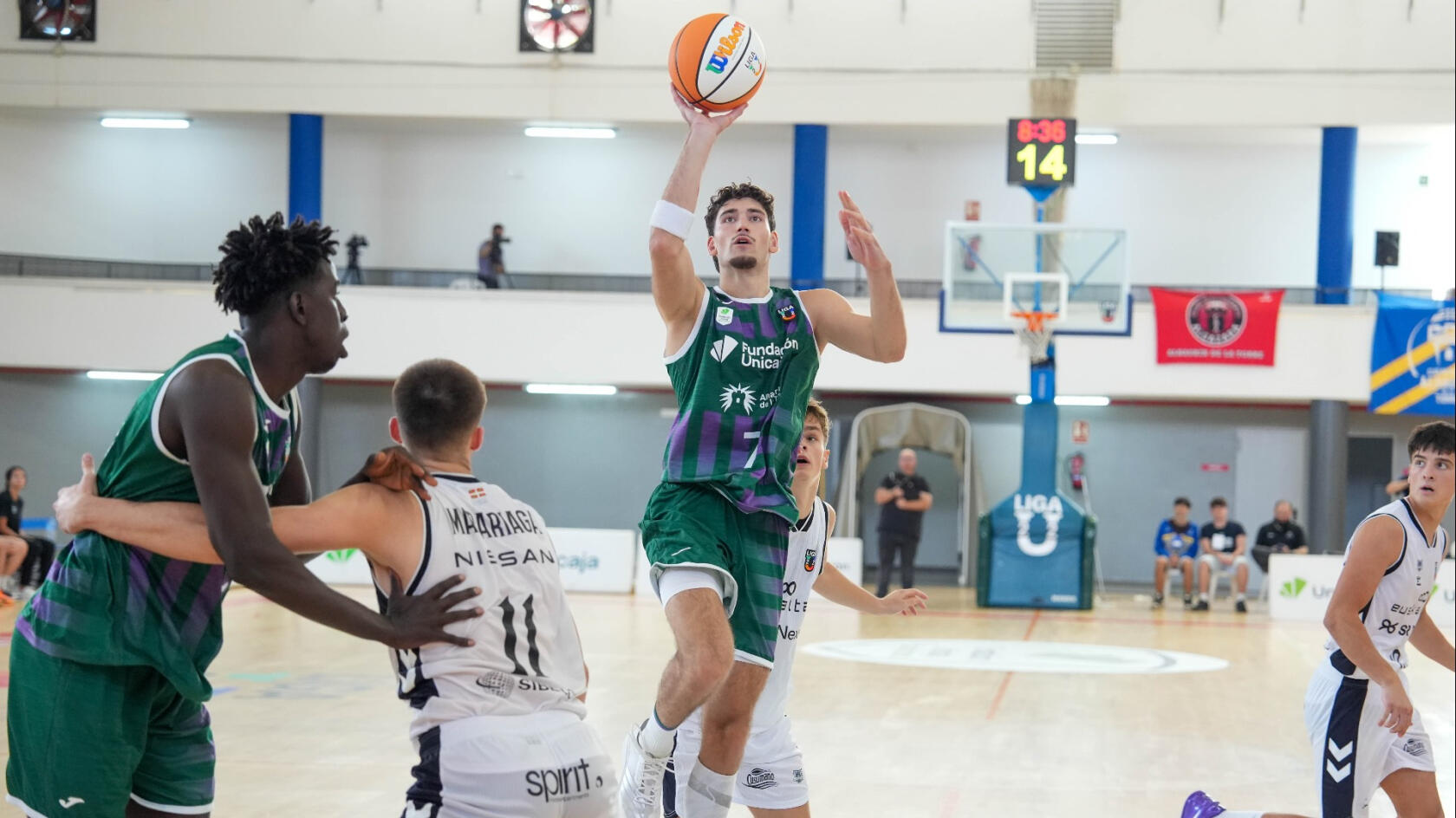 Llega la primera en la Liga U (88-80)