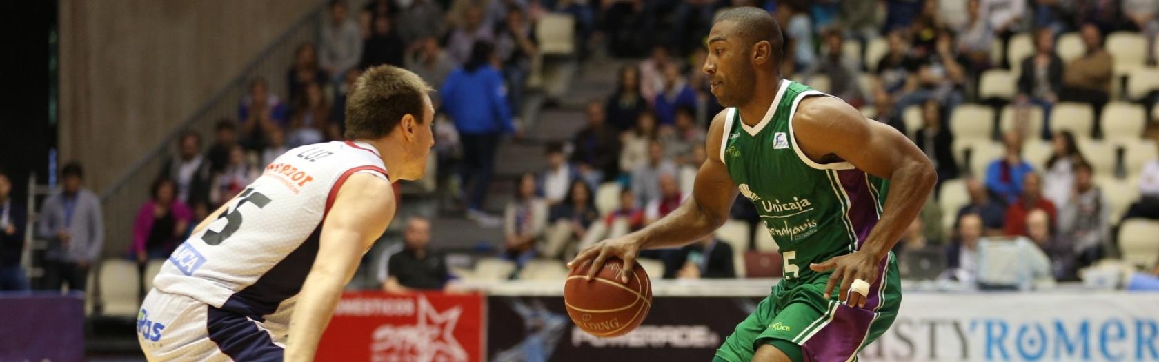 Granger botando el balón