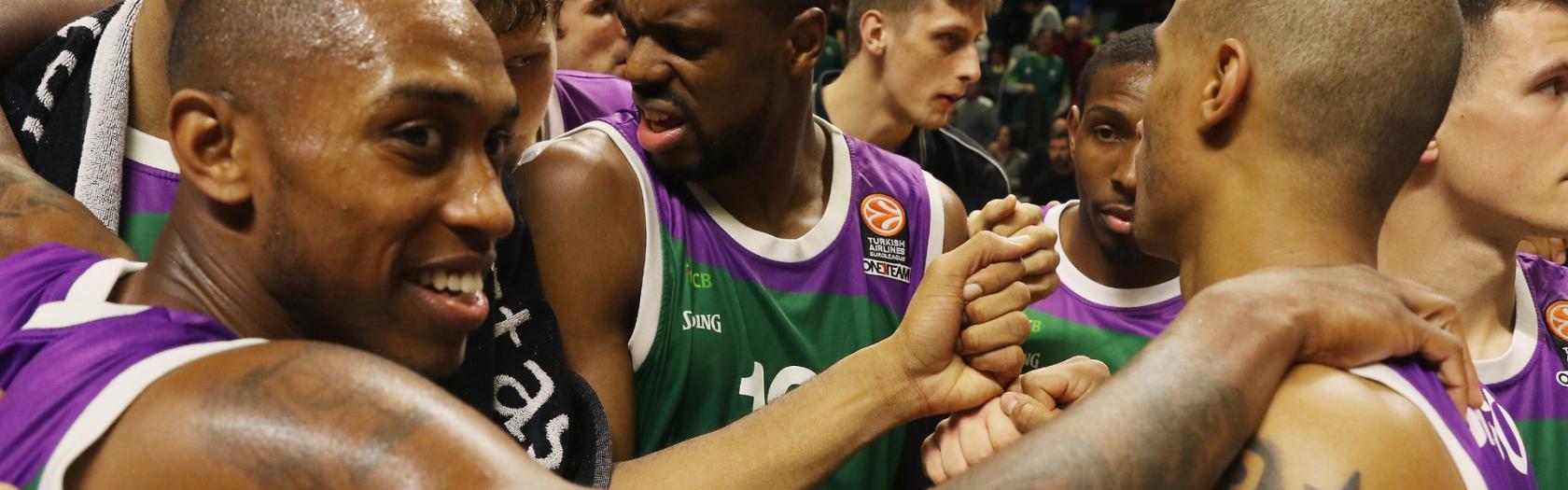 El equipo celebra el triunfo sobre el Cedevita